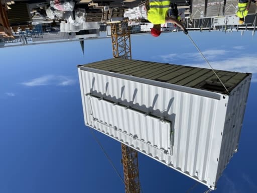 How to Stack Shipping Containers Safely – Guide & Tips